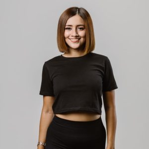 BLUSA CROP TOP MRTSHIRT NEGRA